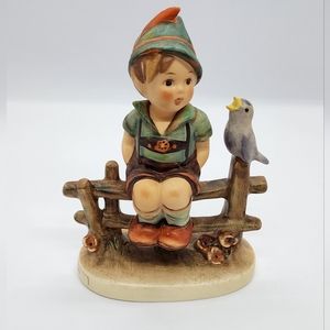 Beautiful Hummel figurine